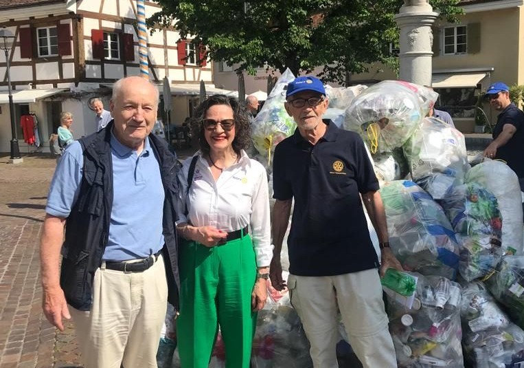 Der RC Arlesheim organisierte am letzten Action Day eine öffentlichkeitswirksame Plastiksammelaktion.