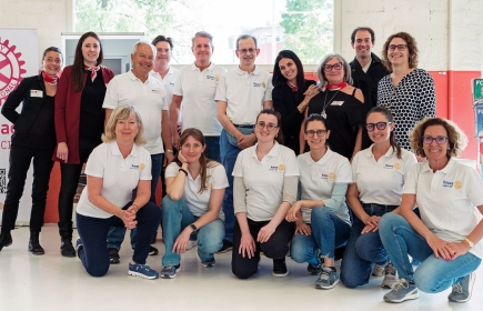 Mitglieder des RC Lugano-Lago, RAC Tizino und der Schweizerischen Multiple Sklerose Gesellschaft